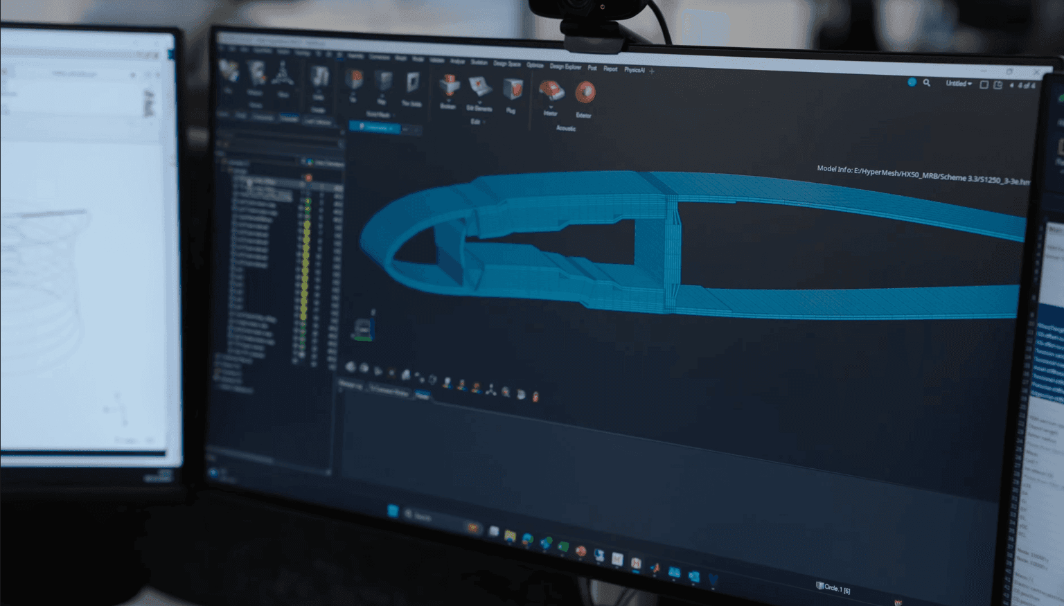 一次成型压缩工艺可使主旋翼叶片的大修间隔时间达到 20,000 小时。2.png