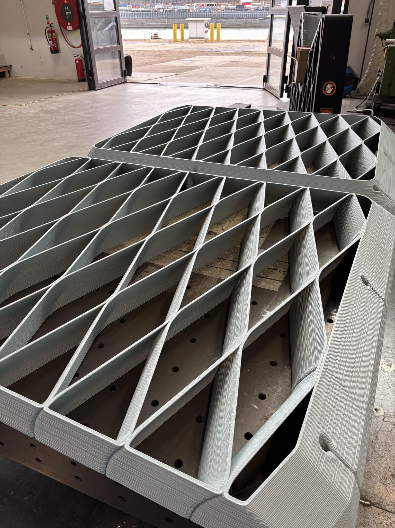 Royal3D 将 DAC 系统进气口生产改造为 3D 打印工艺1.jpeg